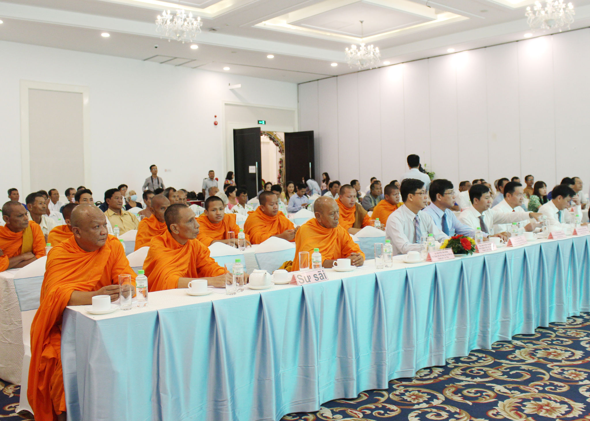 Toàn cảnh buổi họp mặt