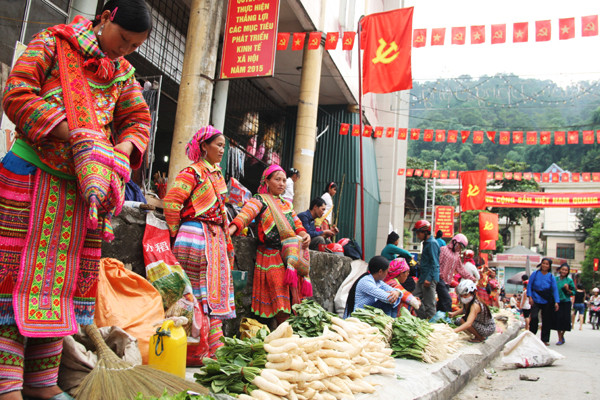 Ảnh minh họa Độc đáo chợ phiên Hoàng Su Phì. Ảnh minh họa