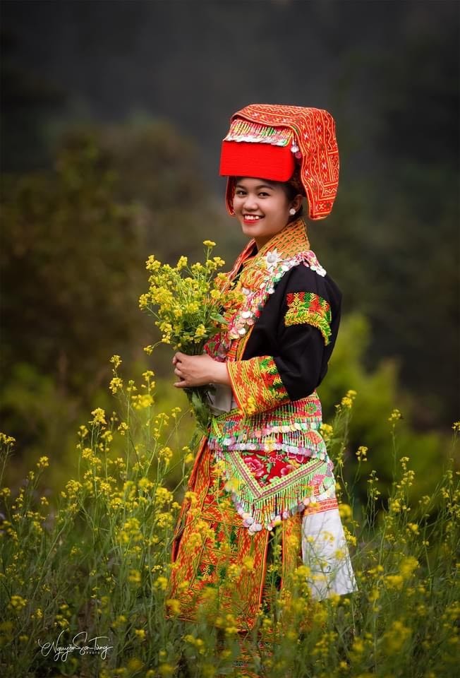 Trang phụ của phụ nữ Dao Lô Gang (Lạng Sơn) Trang phục của phụ nữ Dao Lô Gang (Lạng Sơn)