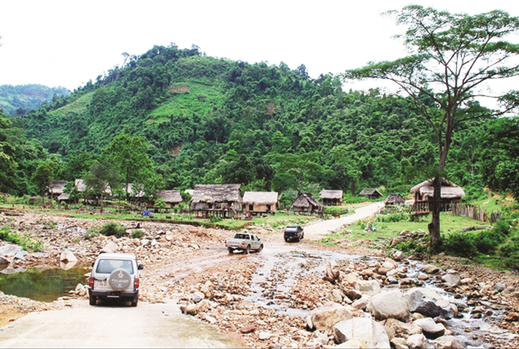 Một góc bản Dộ ở xã Trọng Hóa, huyện Minh Hóa (Quảng Bình)  nơi có cộng đồng người Chứt sinh sống vẫn còn nhiều khó khăn.
