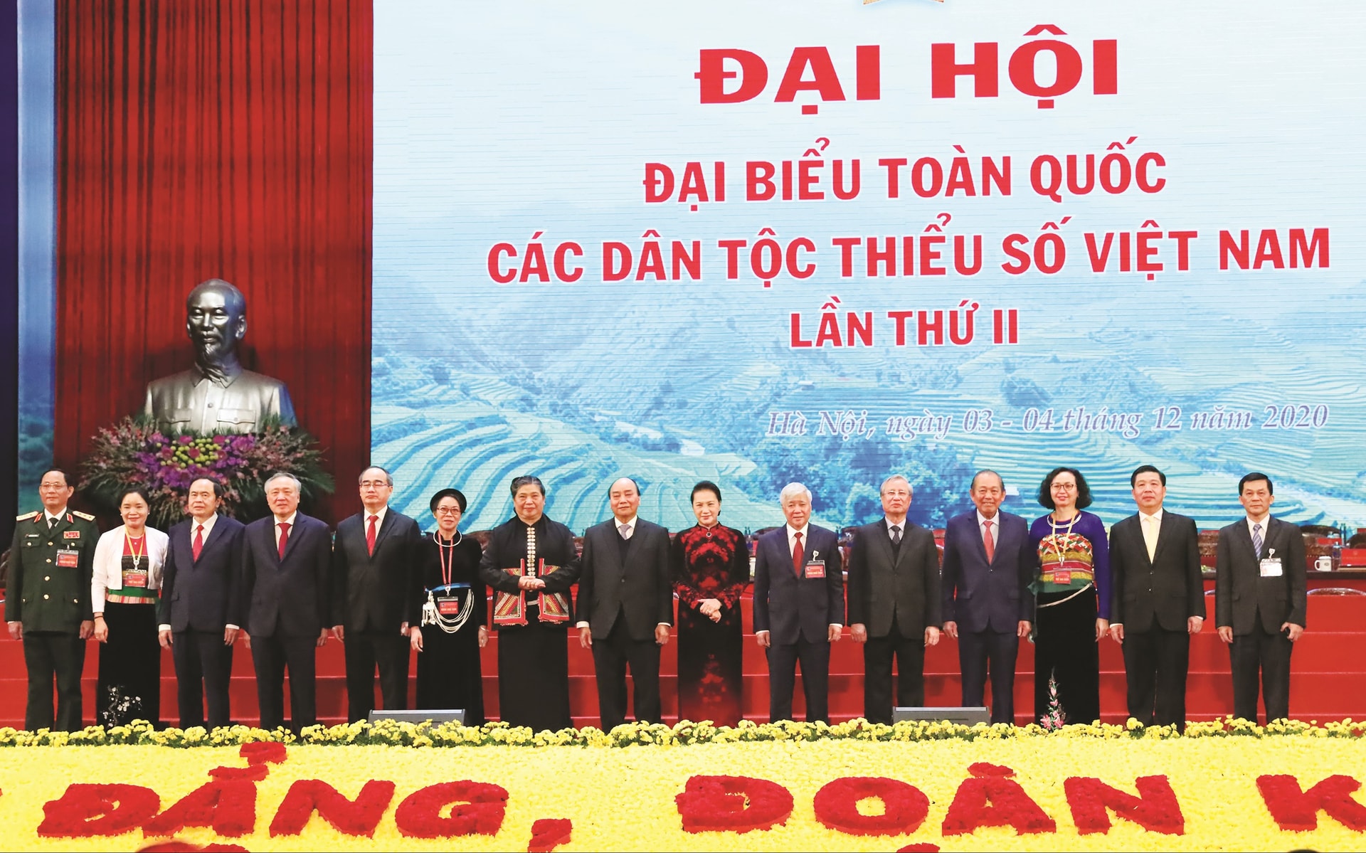 Lãnh đạo Đảng, Nhà nước dự Đại hội đại biểu toàn quốc các dân tộc thiểu số Việt Nam lần thứ II năm 2020. Lãnh đạo Đảng, Nhà nước dự Đại hội đại biểu toàn quốc các dân tộc thiểu số Việt Nam lần thứ II năm 2020.