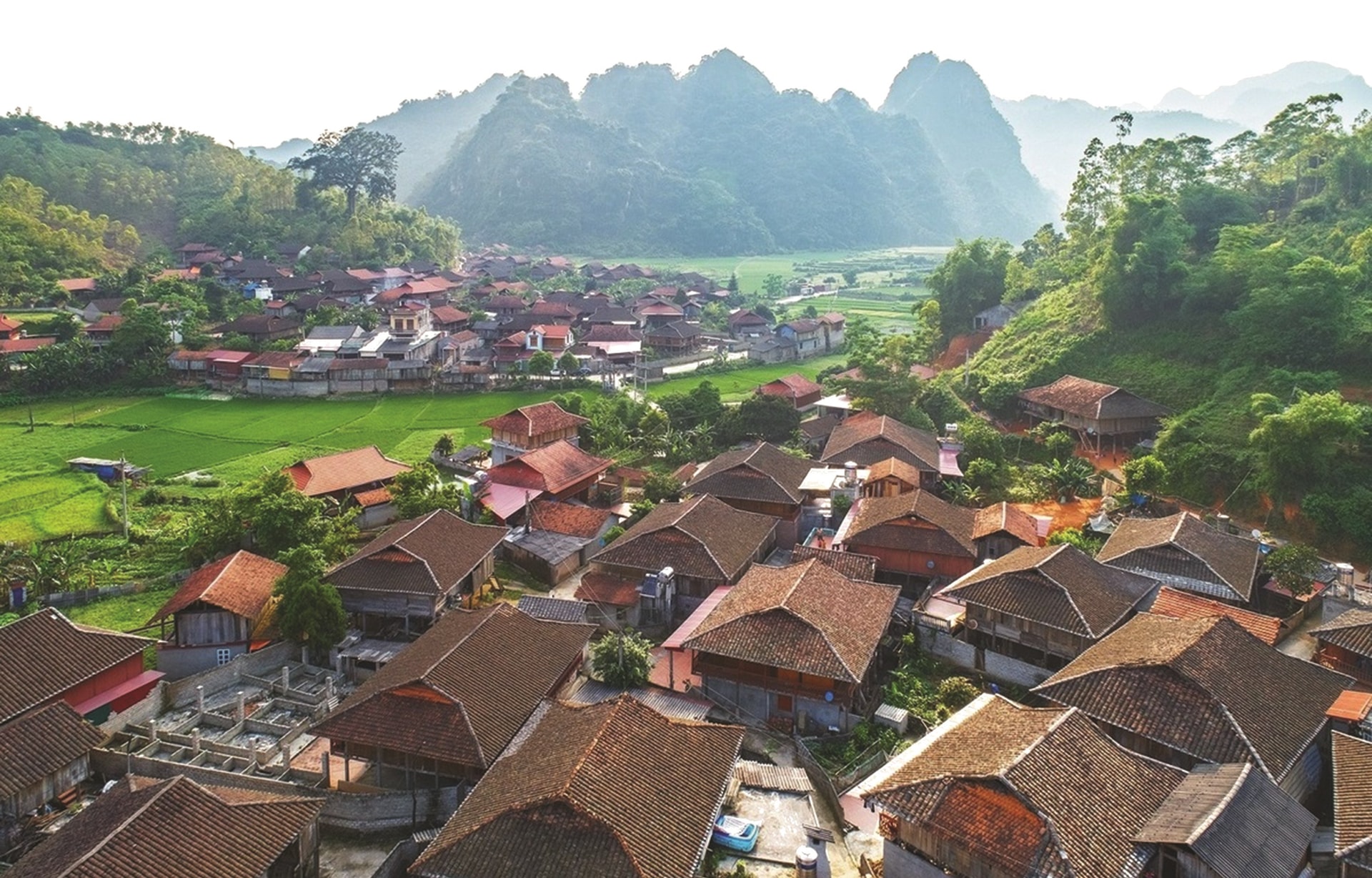 Khởi sắc vùng nông thôn miền núi. Ảnh minh họa Khởi sắc vùng nông thôn miền núi. Ảnh minh họa