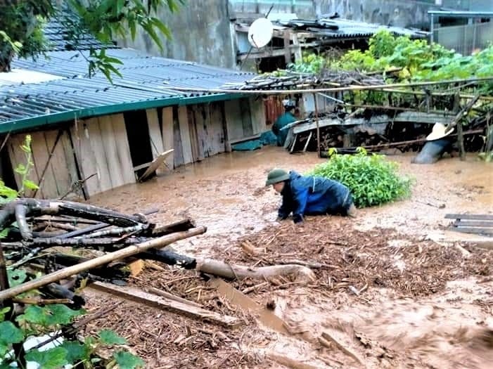 Nguy cơ sạt lở, mất an toàn luôn hiện hữu ở vùng DTTS và MN mỗi mùa mưa bão.