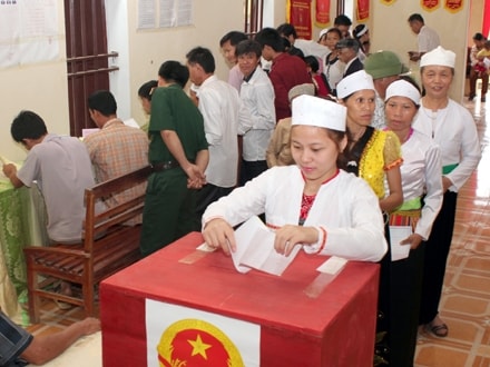 Nho Quan (Ninh Bình): Người có uy tín phát huy vai trò hạt nhân trong tuyên truyền bầu cử