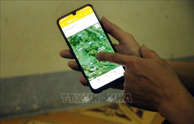 Hạt Kiểm lâm huyện Phù Yên là đơn vị tiên phong trên địa bàn tỉnh Sơn La ứng dụng các phần mềm trong công tác quản lý và bảo vệ rừng. Ảnh: Quang Quyết-TTXVN Hạt Kiểm lâm huyện Phù Yên là đơn vị tiên phong trên địa bàn tỉnh Sơn La ứng dụng các phần mềm trong công tác quản lý và bảo vệ rừng. Ảnh: Quang Quyết-TTXVN