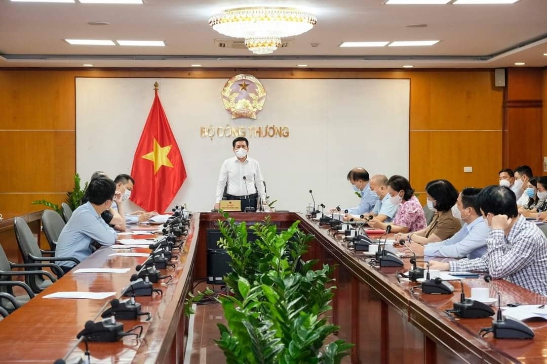 Ông Nguyễn Hồng Diên, Bộ trưởng Bộ Công thương phát biểu tại Hội nghị Ông Nguyễn Hồng Diên, Bộ trưởng Bộ Công thương phát biểu tại Hội nghị