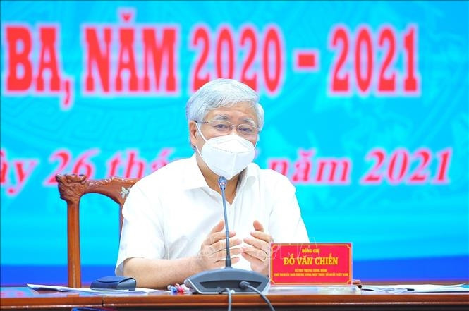 Đồng chí Đỗ Văn Chiến, Bí thư Trung ương Đảng, Chủ tịch Ủy ban Trung ương MTTQ Việt Nam, Trưởng Ban Chỉ đạo phát biểu ý kiến tại cuộc họp, chiều 26/5. Ảnh: Minh Đức/TTXVN