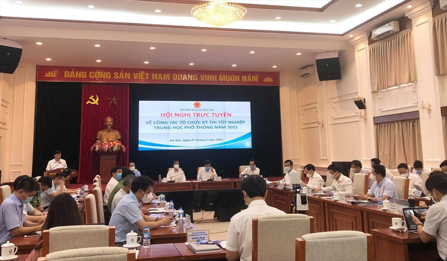 Hội nghị trực tuyến về công tác tổ chức thi tốt nghiệp THPT năm 2021 tại điểm cầu Bộ GD&ĐT (Ảnh: BGDTĐ)