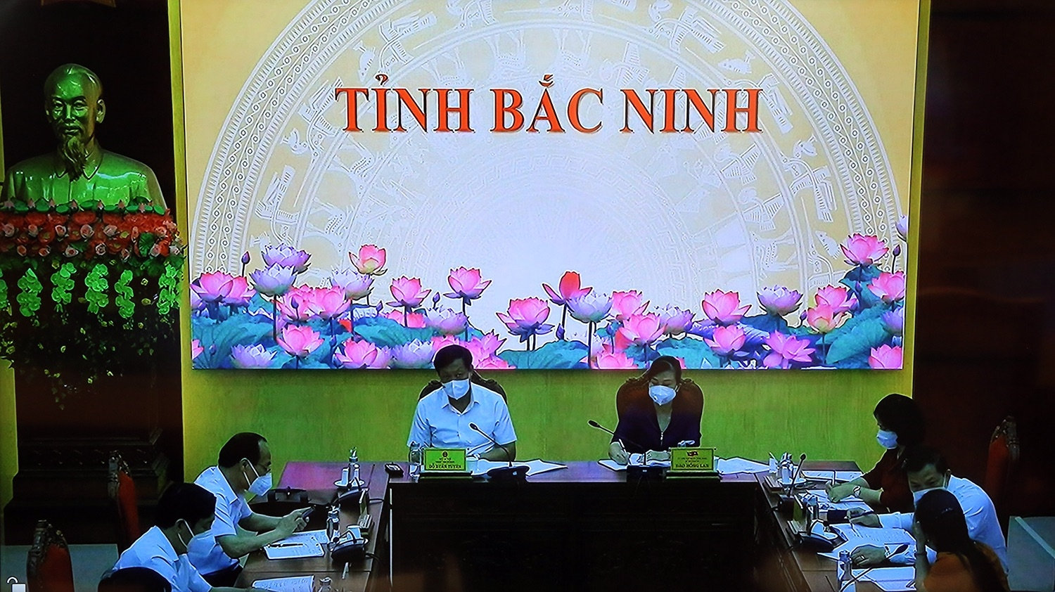 Các lực lượng đang tập trung lên kế hoạch để giữ bằng được sự an toàn trong các KCN lớn ở Bắc Ninh. Ảnh: VGP/Đình Nam