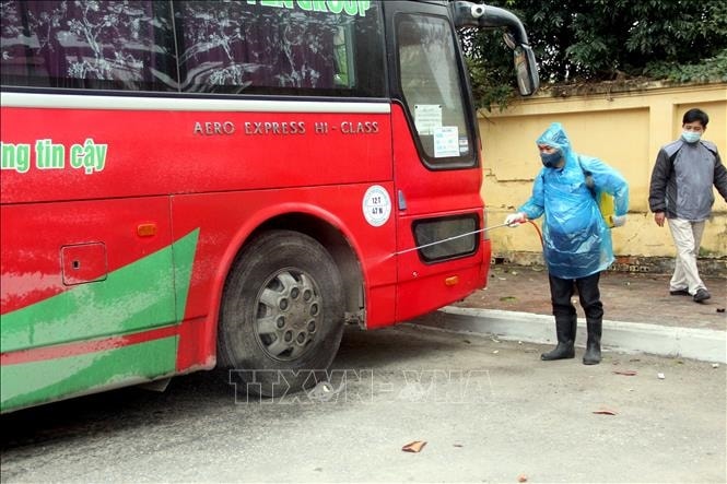 Nhiều địa phương dừng hoạt động vận tải hành khách đi và đến TP. Hồ Chí Minh. Ảnh TTXVN Nhiều địa phương dừng hoạt động vận tải hành khách đi và đến TP. Hồ Chí Minh. Ảnh TTXVN