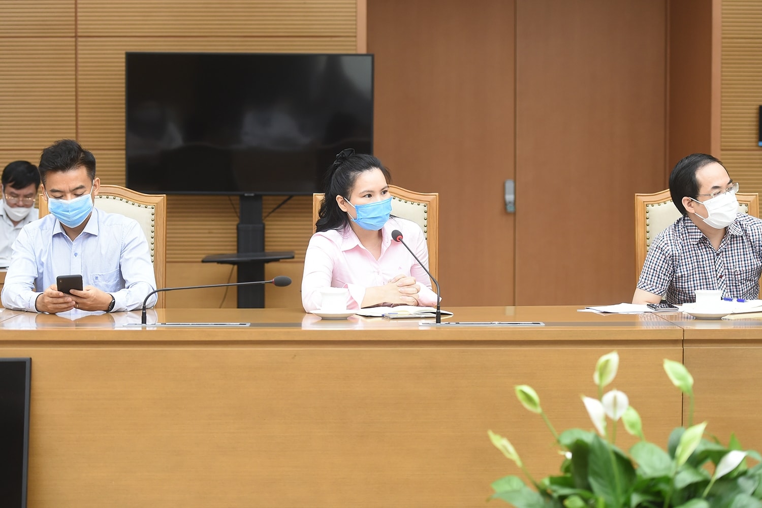 Đại diện Hiệp hội Da giày phát biểu tại cuộc họp. Ảnh: VGP/Đình Nam