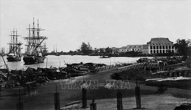 Ngày 5/6/1911, từ Bến Nhà Rồng (ảnh), Nguyễn Tất Thành đã rời Tổ quốc, bắt đầu cuộc hành trình tìm con đường giải phóng dân tộc, giải phóng đất nước. Ảnh: Tư liệu/TTXVN phát Ngày 5/6/1911, từ Bến Nhà Rồng (ảnh), Nguyễn Tất Thành đã rời Tổ quốc, bắt đầu cuộc hành trình tìm con đường giải phóng dân tộc, giải phóng đất nước. Ảnh: Tư liệu/TTXVN phát