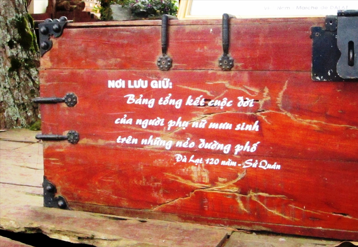 Hòm lưu giữ thông tin về những người bán hàng rong Hòm lưu giữ thông tin về những người bán hàng rong