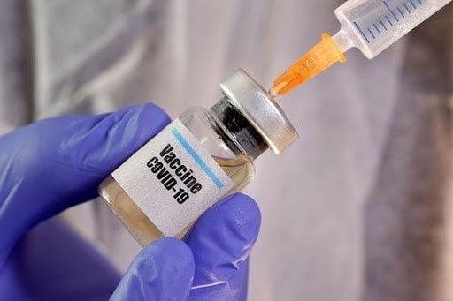 Theo Bộ Y tế, vaccine Covid-19 tại Việt Nam đang được tiêm miễn phí cho người dân. Ảnh: baodautu.vn 
