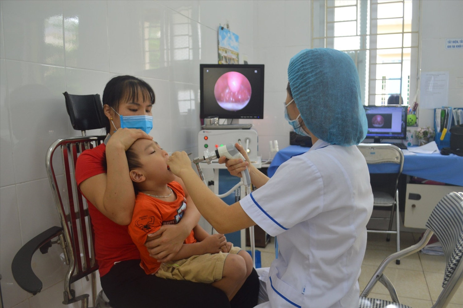 Quan tâm đến kiểm tra sức khỏe định kỳ cho trẻ em trong mùa hè 