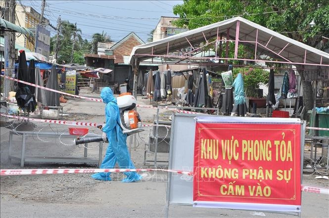 Phong toả khu vực có bệnh nhân COVID-19. Ảnh: TTXVN