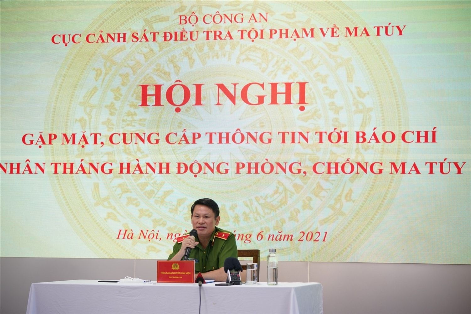 Thiếu tướng Nguyễn Văn Viện, Cục trưởng C04 chủ trì Hội nghị Thiếu tướng Nguyễn Văn Viện, Cục trưởng Cục Cảnh sát điều tra tội phạm về ma túy chủ trì Hội nghị