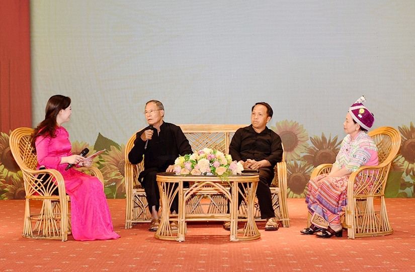 Hội nghị biểu dương Người có uy tín, người DTTS tiêu biểu Lần thứ Nhất năm 2021 là điểm nhấn trong thực hiện công tác dân tộc ở Tuyên Quang