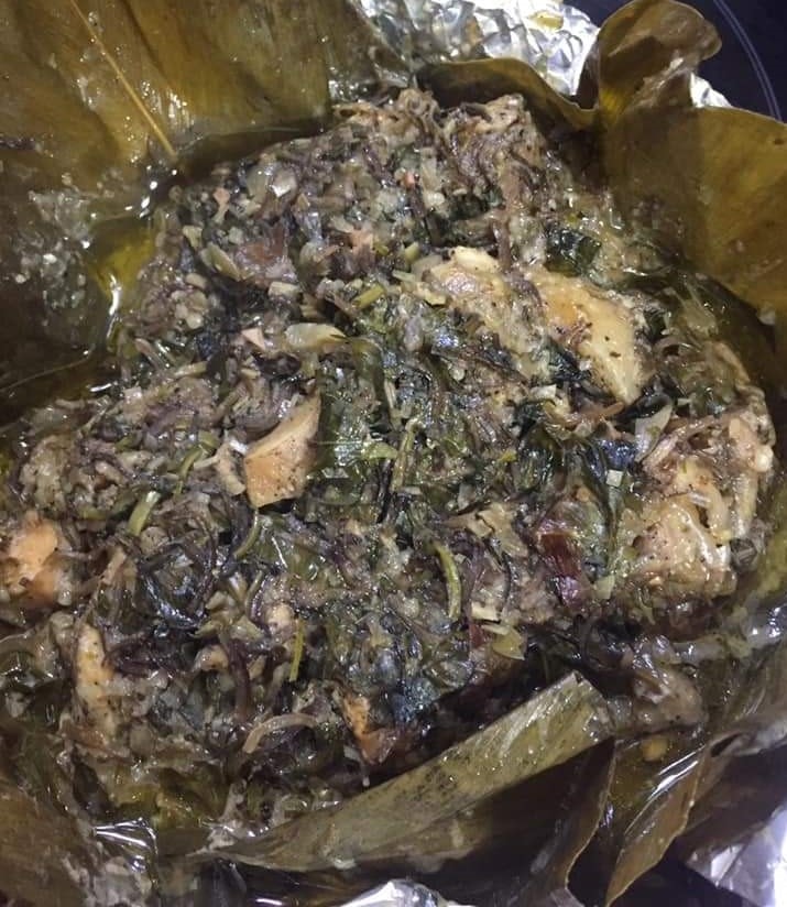 Món “Cáy man mọ” (gà mái non hấp)