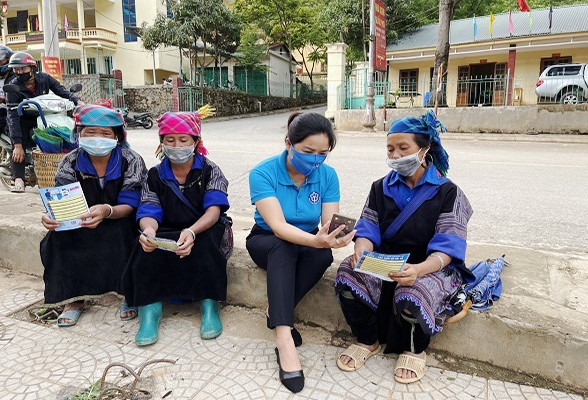 Tuyên truyền chính sách BHXH, BHYT đến người dân trên địa bàn huyện Mù Cang Chải, tỉnh Yên Bái