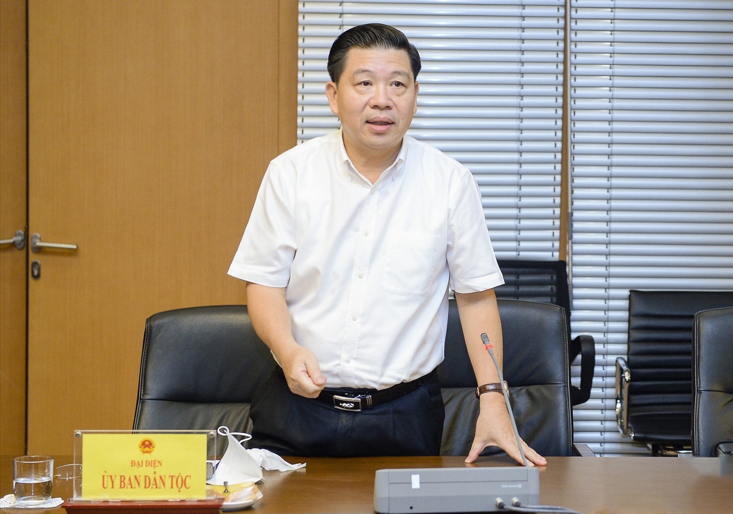 Thứ trưởng, Phó Chủ nhiệm Ủy ban Dân tộc Lê Sơn Hải phát biểu tại cuộc họp Thứ trưởng, Phó Chủ nhiệm Ủy ban Dân tộc Lê Sơn Hải phát biểu tại cuộc họp