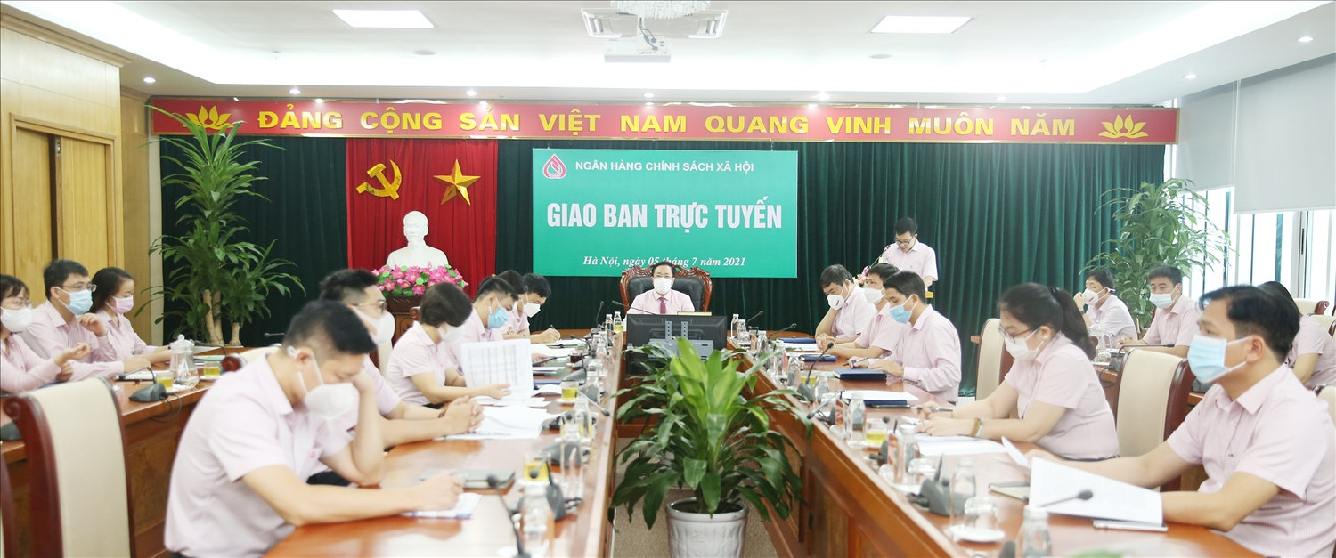 Các đại biểu tham dự giao ban trực tuyến