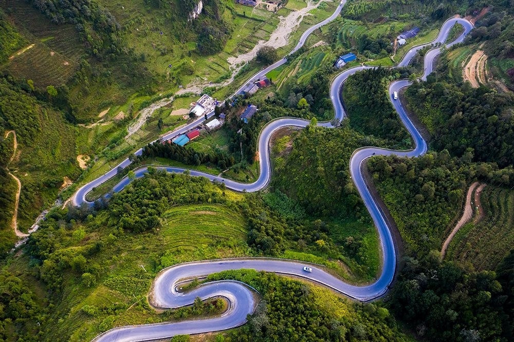 Đèo Mã Pí Lèng là một trong tứ đại đỉnh đèo của Việt Nam