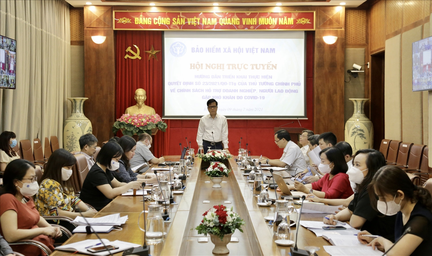 Ông Trần Đình Liệu - Phó Tổng Giám đốc BHXH Việt Nam phát biểu tại hội nghị. Ảnh: BHXH