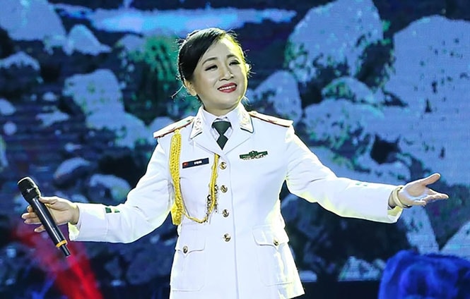Đại tá, Nghệ sĩ nhân dân Vi Hoa: ''Chim sơn ca'' của núi rừng Tây Bắc 1