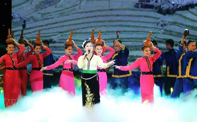 Đại tá, Nghệ sĩ nhân dân Vi Hoa: ''Chim sơn ca'' của núi rừng Tây Bắc