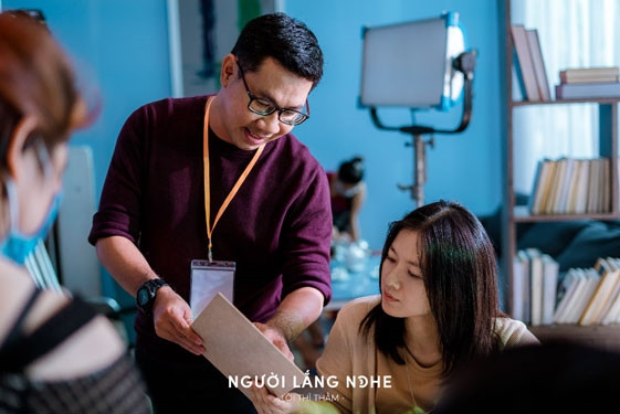 Phim “Người lắng nghe: Lời thì thầm” của đạo diễn Khoa Nguyễn. (Ảnh do nhà sản xuất cung cấp) Phim “Người lắng nghe: Lời thì thầm” của đạo diễn Khoa Nguyễn. (Ảnh do nhà sản xuất cung cấp)