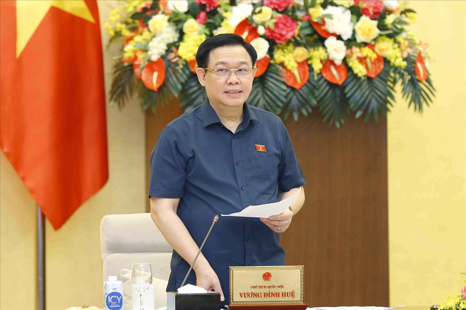 Chủ tịch Quốc hội Vương Đình Huệ phát biểu kết luận cuộc họp. Ảnh:VGP/Nguyễn Hoàng