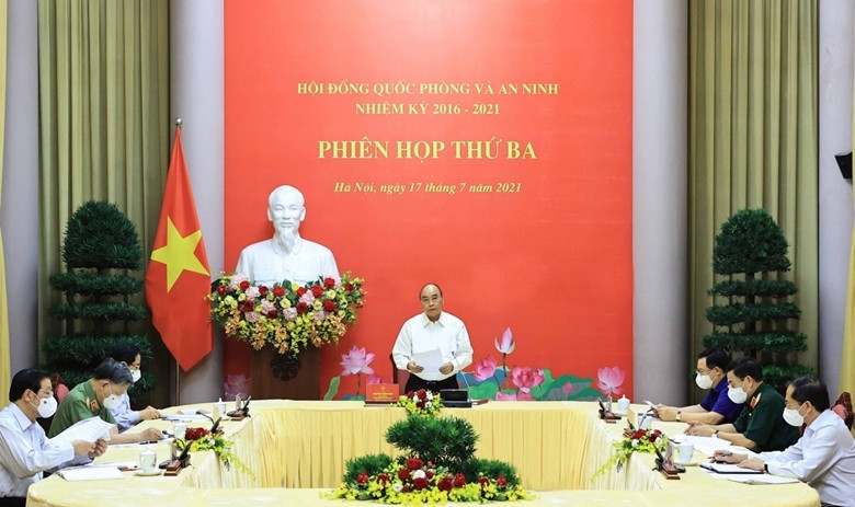 Chủ tịch nước Nguyễn Xuân Phúc chủ trì phiên họp.