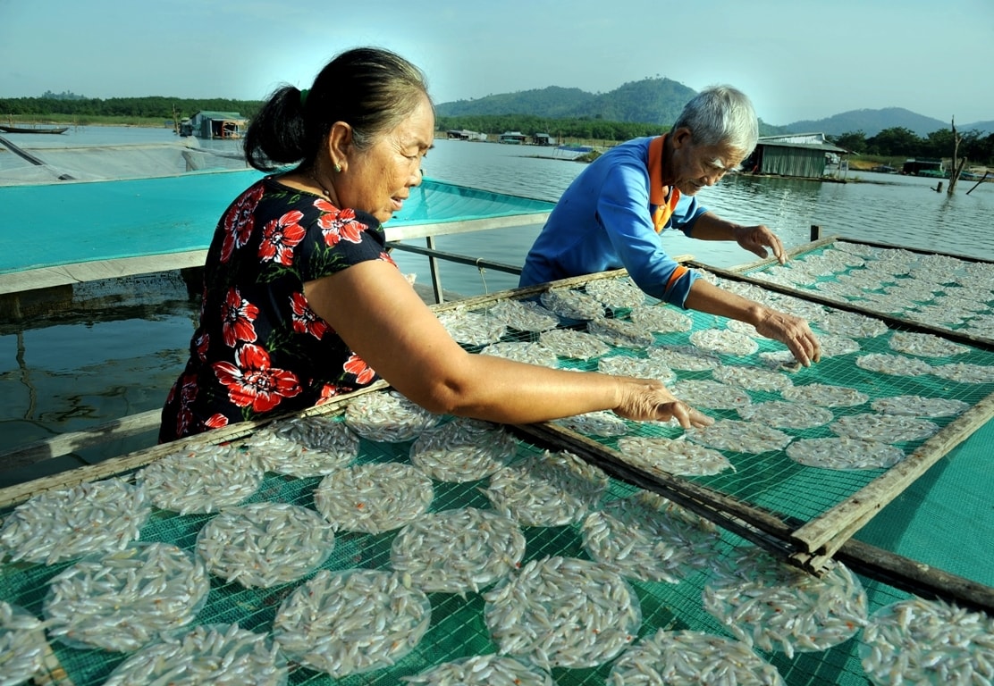 Trải nghiệm làng chài Sê San 5
