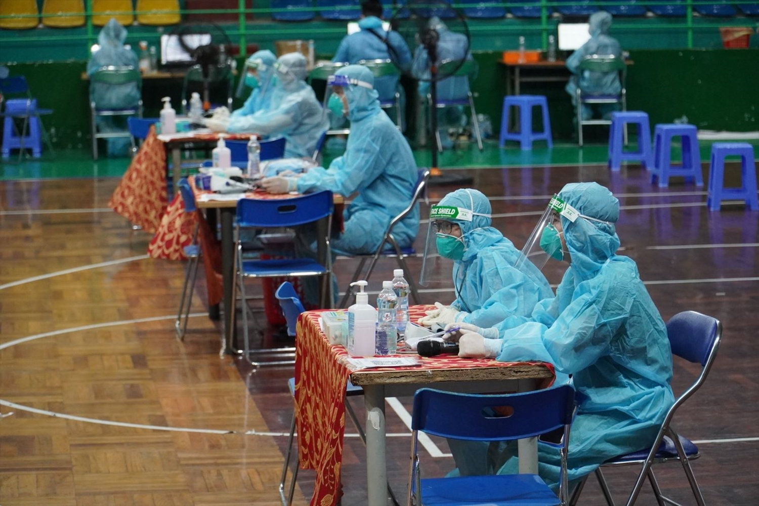 Hôm nay 22/7, TP. Hồ Chí Minh bắt đầu chiến dịch tiêm chủng vaccine đợt 5 với 615 điểm tiêm trên toàn Thành phố. Ảnh: BTT TP. Hồ Chí Minh tổ chức chiến dịch tiêm chủng vaccine đợt 5 với 615 điểm tiêm trên toàn Thành phố. Ảnh: BTT