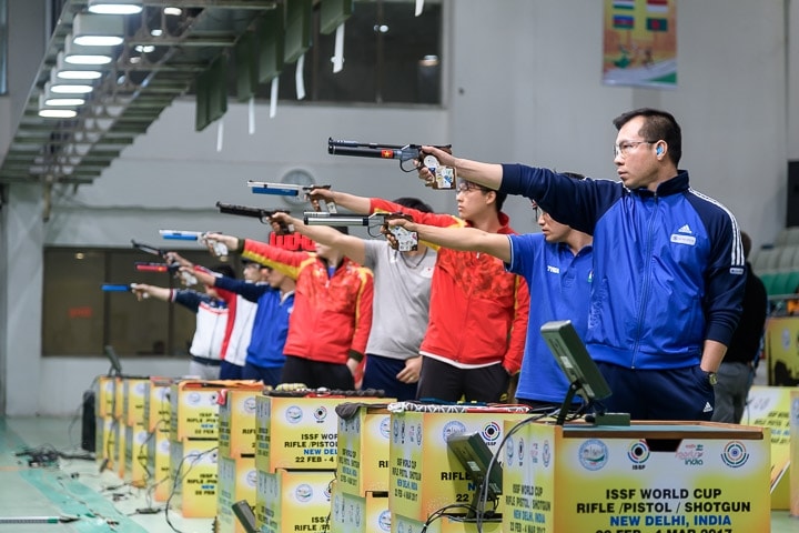 Hoàng Xuân Vinh hiện đang là nhà đương kim vô địch Olympic ở nội dung 10m súng ngắn hơi nam. Ảnh: ISSF Hoàng Xuân Vinh hiện đang là nhà đương kim vô địch Olympic ở nội dung 10m súng ngắn hơi nam. Ảnh: ISSF