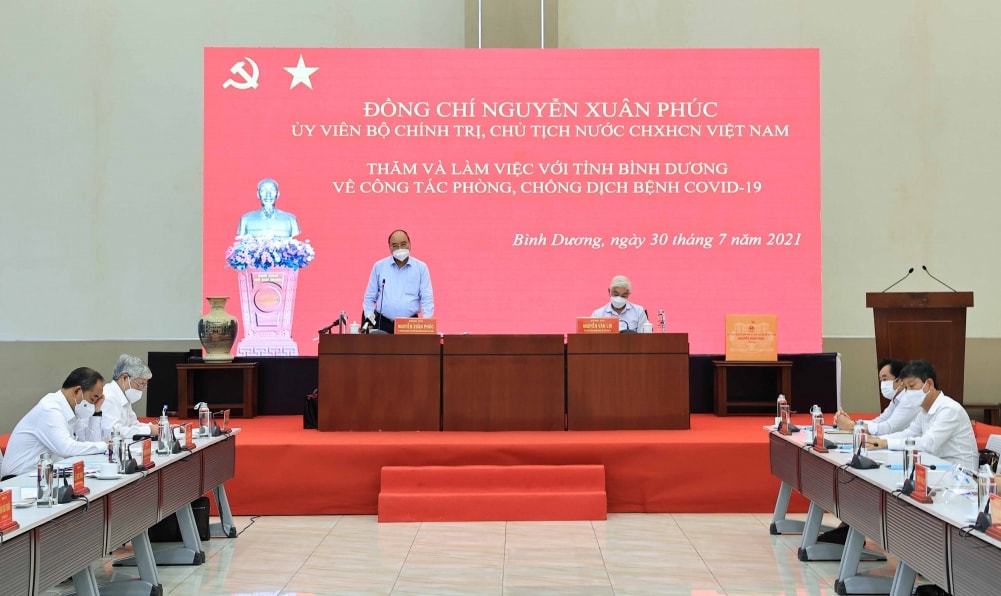 Chủ tịch nước Nguyễn Xuân Phúc làm việc với tỉnh Bình Dương về công tác phòng, chống dịch COVID-19 - Ảnh: VGP