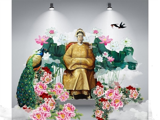 Tượng Hoàng hậu Nam Phương đặt ở giữa bảo tàng