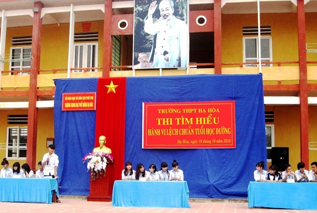 Tích cực tổ chức các hoạt động ngoại khóa học đường để giáo dục kỹ năng sống cho học sinh. (Ảnh tư liệu, chụp trước ngày 27/4/2021) Tích cực tổ chức các hoạt động ngoại khóa học đường để giáo dục kỹ năng sống cho học sinh. (Ảnh tư liệu, chụp trước ngày 27/4/2021)