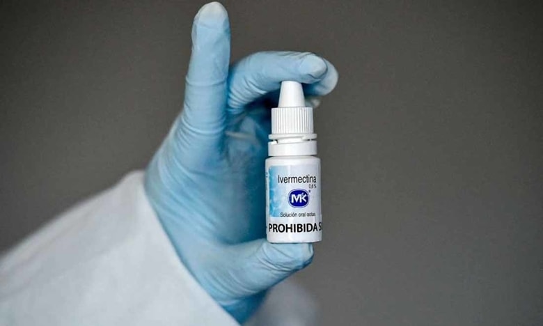 Nhiều người Indonesia đã đổ xô mua tích trữ thuốc Ivermectin để chữa Covid-19, bất chấp cảnh báo về rủi ro y tế. (Ảnh: Getty Images)