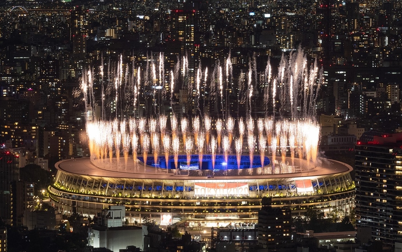 Pháo hoa rực sáng sân vận động Olympic tại Tokyo trong lễ bế mạc Olympic Tokyo 2020. (Ảnh: Tokyo 2020) Pháo hoa rực sáng sân vận động Olympic tại Tokyo trong lễ bế mạc Olympic Tokyo 2020. (Ảnh: Tokyo 2020)