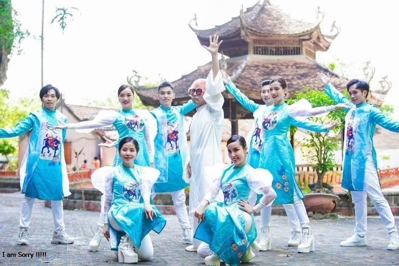 Ca sĩ, nhạc sĩ Hàn Quốc Joseph Kwon ra MV Vietnam 1