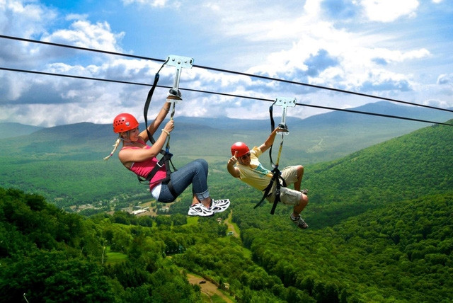 Trải nghiệm truột trên cáp treo ngắm phong cảnh thiên nhiên
