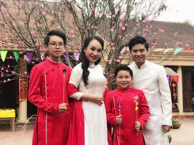 Gia đình NSƯT Tấn Minh- Thu Huyền