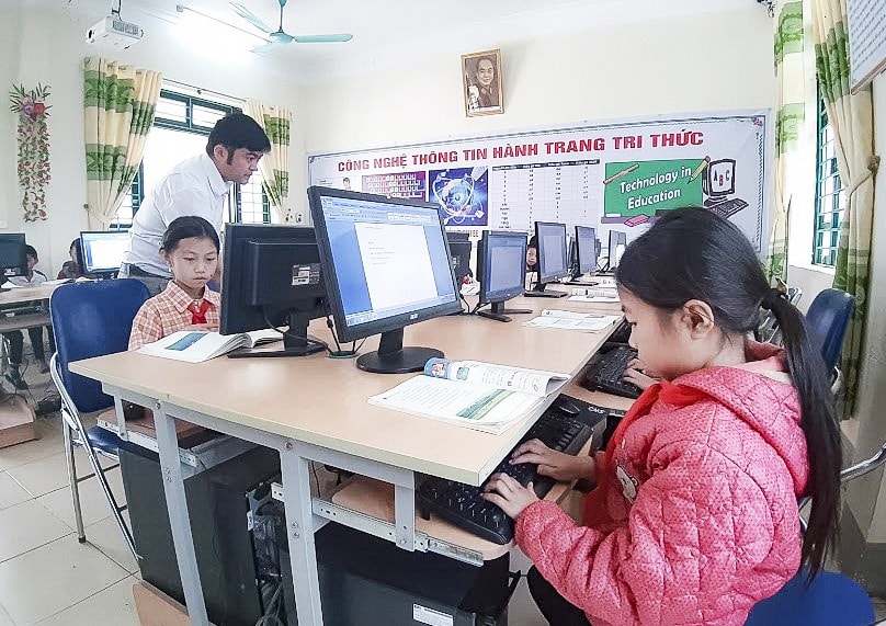 Học sinh ở Mường Phăng hôm nay luôn được rèn giũa về truyền thống cách mạng của quê hương
