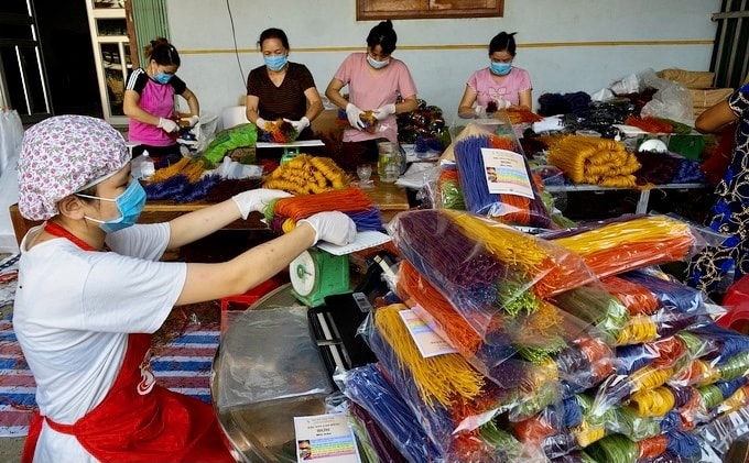 Cơ sở làm bún khô 8 màu của chị Toan mỗi ngày làm 7 tạ bún. Ảnh: Vũ Khắc Chung