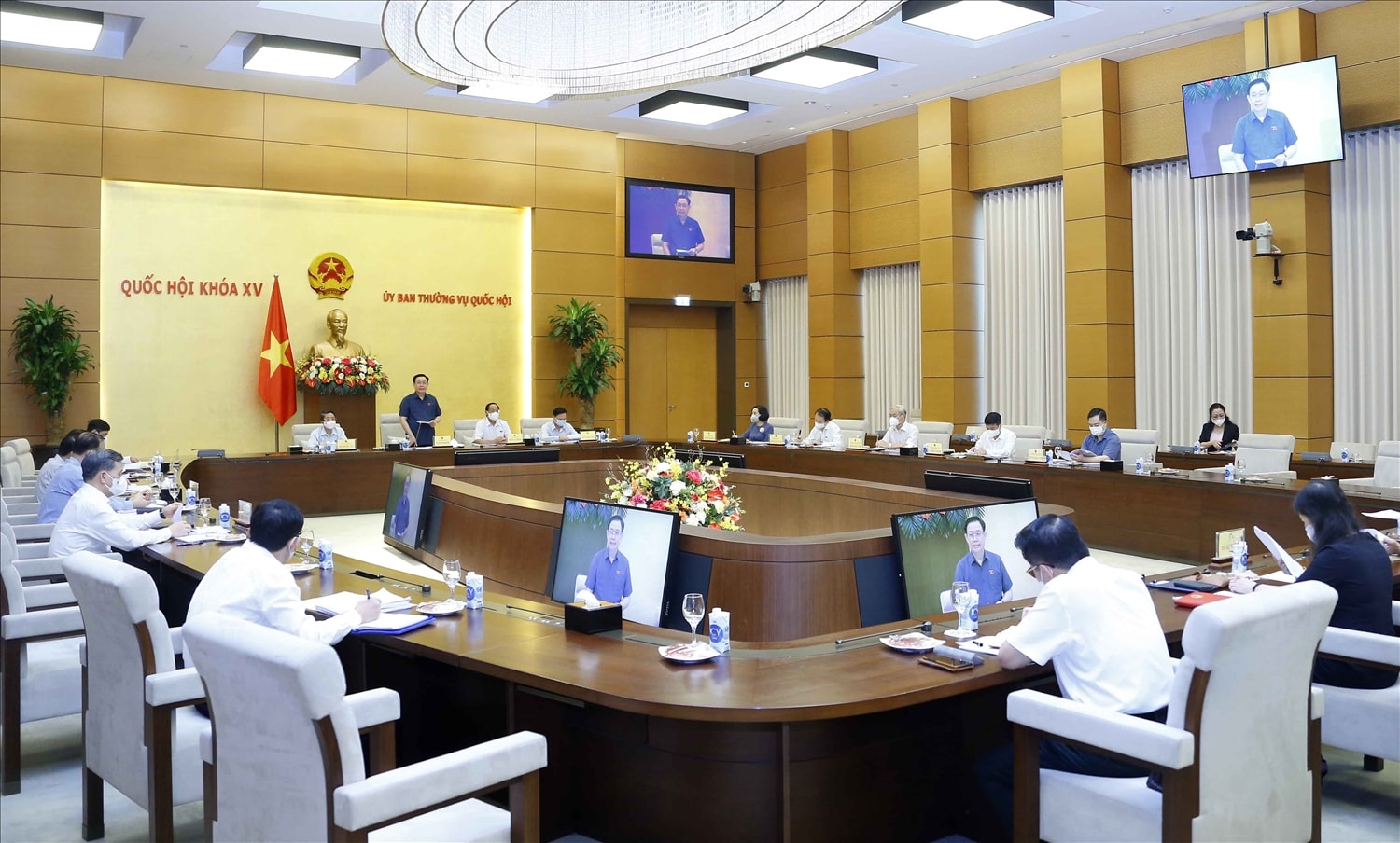 Chủ tịch Quốc hội nghe báo cáo về việc chuẩn bị giám sát trong năm 2022 1