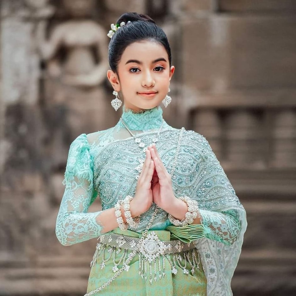 Tiểu Công Chúa xinh đẹp, tài năng của Hoàng Gia Campuchia 3
