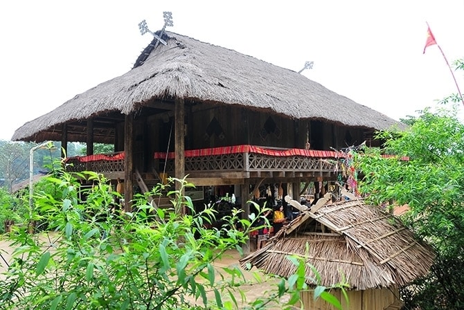  Làng dân tộc Thái thuộc Khu các làng dân tộc, Làng Văn hóa - Du lịch các dân tộc Việt Nam, có diện tích 0,46 ha, trong đó, diện tích xây dựng là 437,84m2
