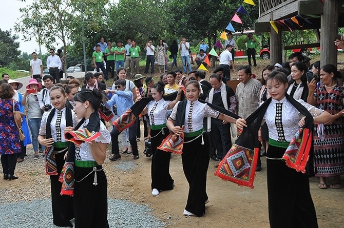  Dân tộc Thái cùng với dân tộc Mường là một trong hai dân tộc về tham gia hoạt động thường xuyên đầu tiên tại Làng Văn hóa - Du lịch các dân tộc Việt Nam từ cuối năm 2015